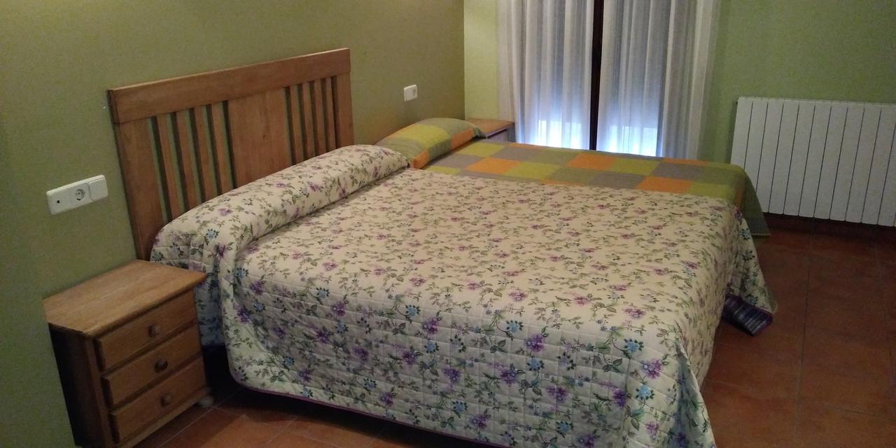 Hostal La Vega Пералехос Экстерьер фото